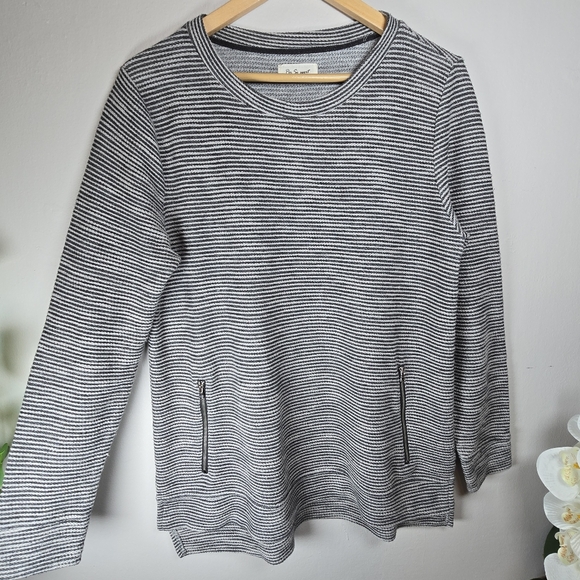 Per Se Sport Gray Stripe Knit Sweater Medium Large Stretch Country Cottage Chic - Picture 8 of 9